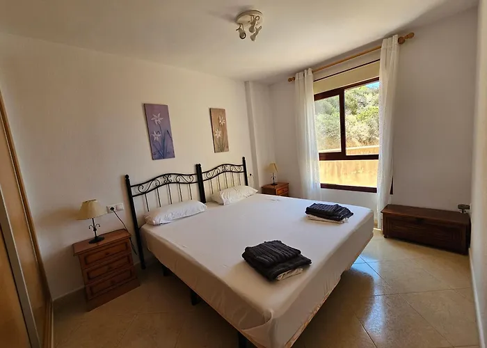 Ifach & Sea View Retreat * Κάλπε